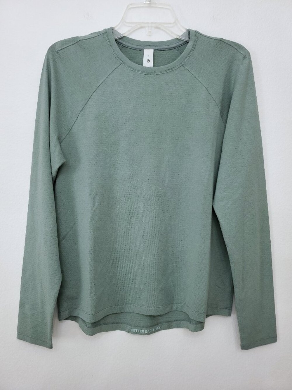 Lululemon License to Train Classic-Fit Long-Sleeve Shirt Sage Green Size 8
